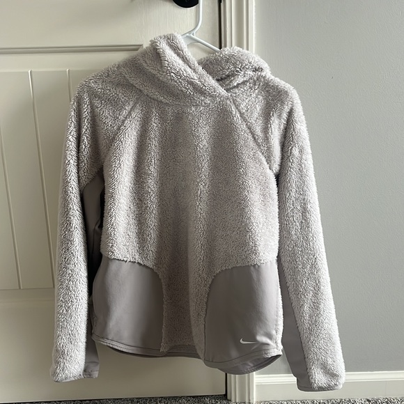 Women’s Nike Sherpa Fleece Hoodie - Picture 2 of 4